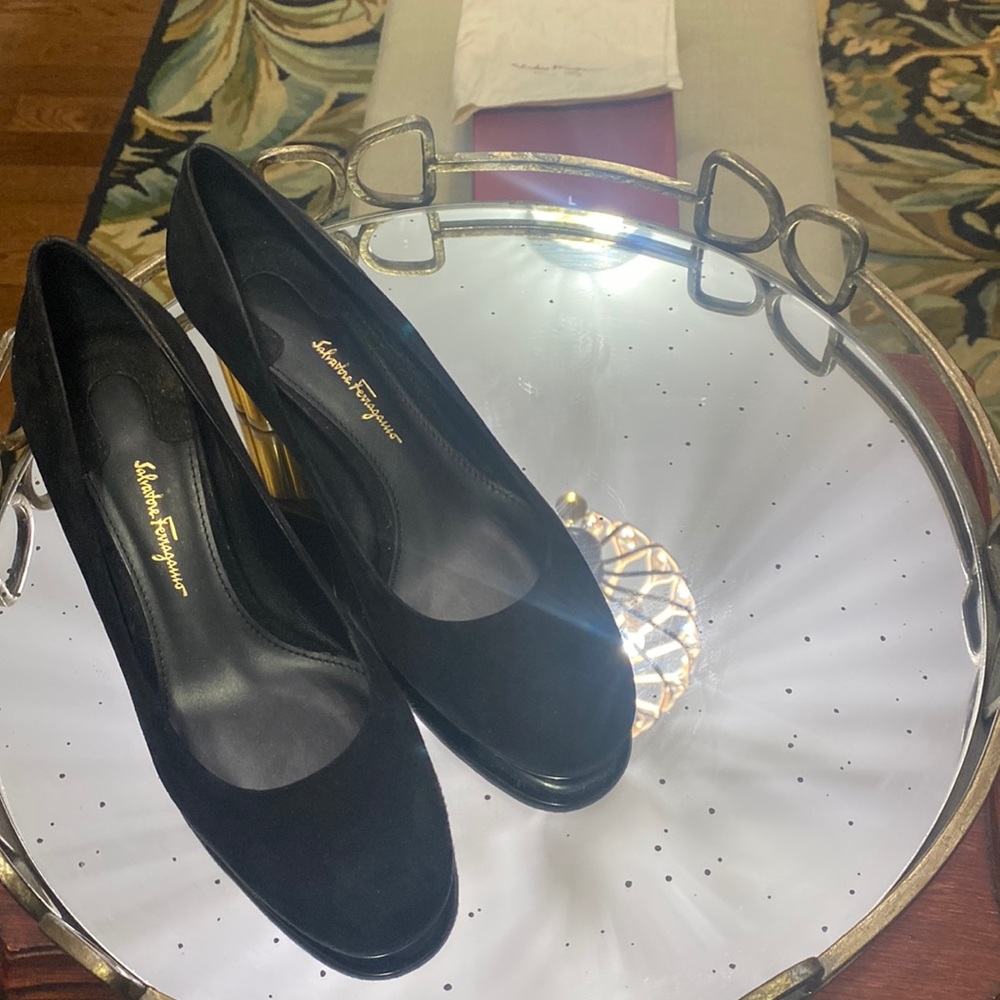 Ferragamo Lucca 55 NIB black suede